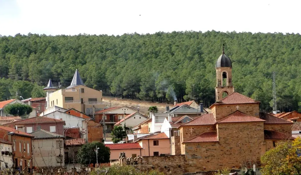 Qué ver en Alija del Infantado, León: Descubre sus secretos ocultos