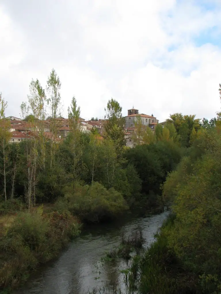Qué ver en Arlanzón, Burgos: Descubre sus tesoros ocultos
