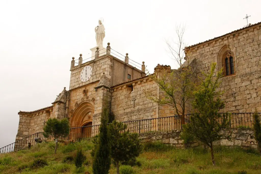 Qué ver en Baños de Valdearados, Burgos: Descubre los secretos de este encantador destino