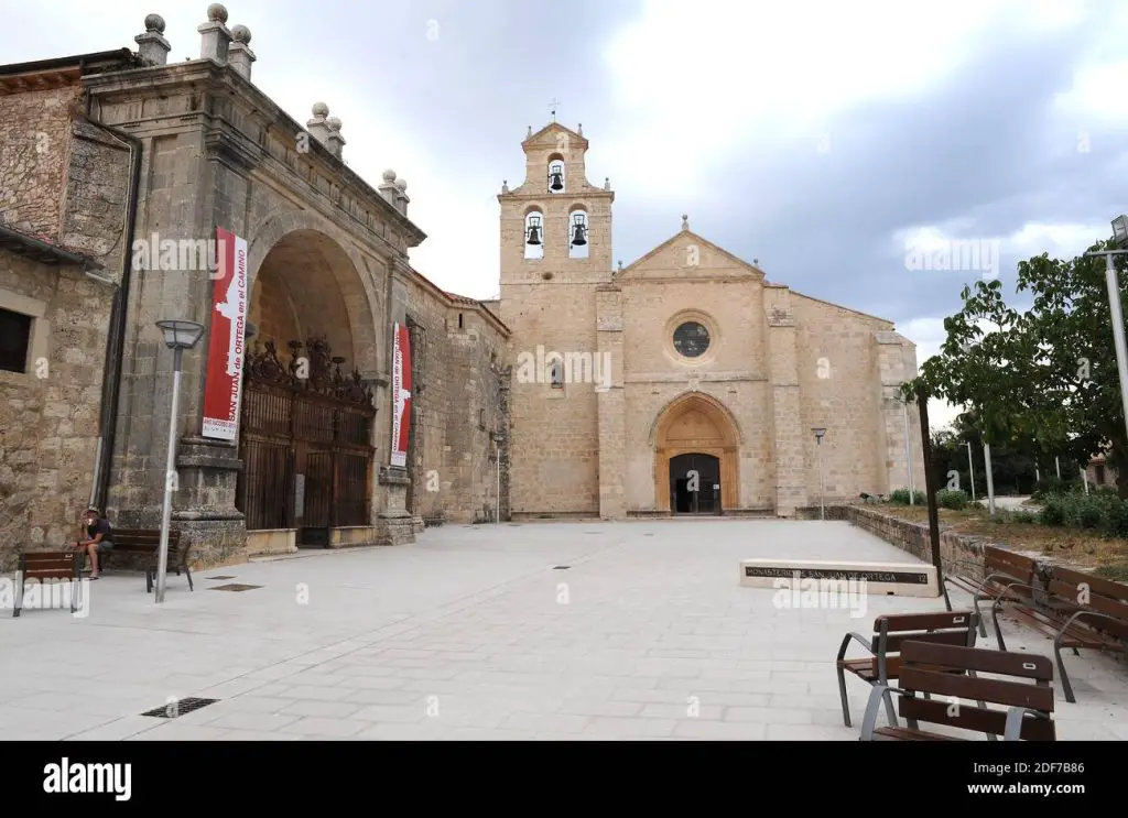 Qué ver en Barrios de Colina, Burgos: Secretos y encantos por descubrir