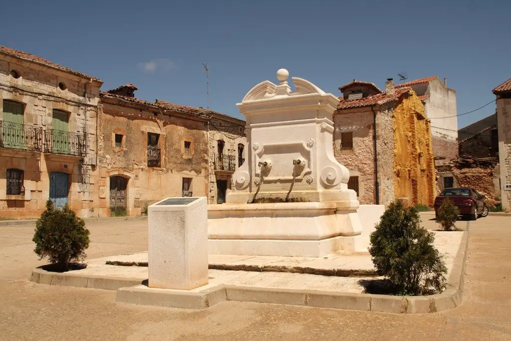 Qué ver en Ciruelos de Cervera, Burgos: Pueblos encantados y paisajes inolvidables