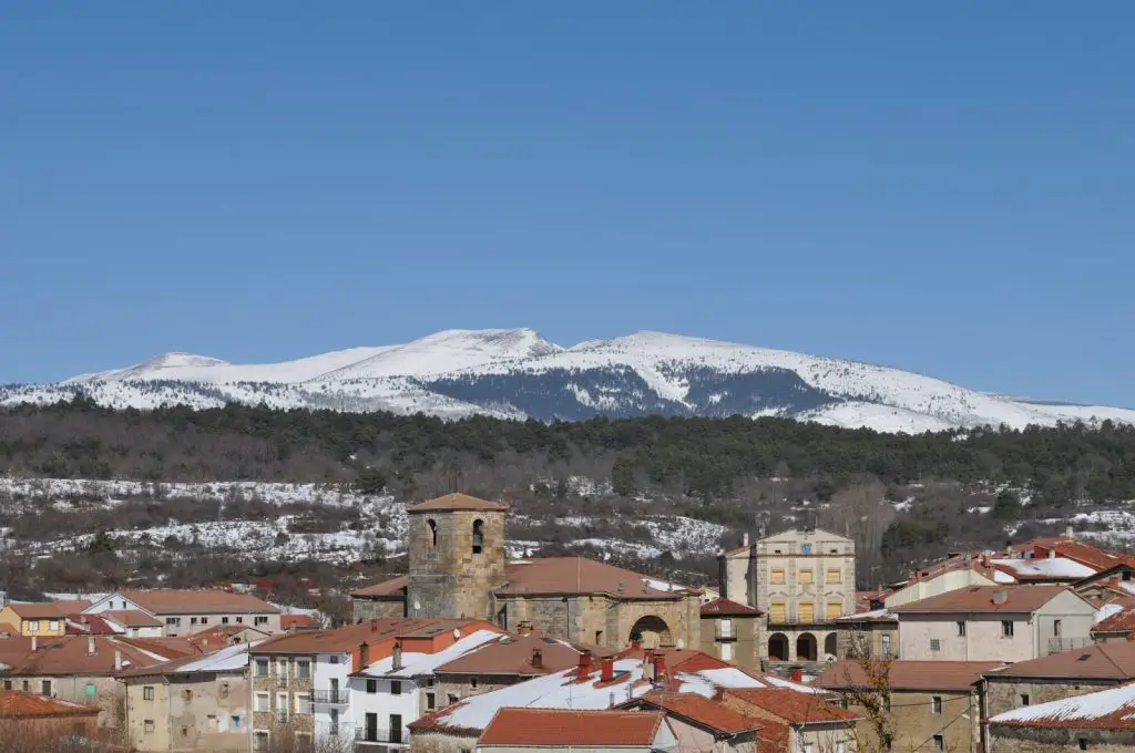 Qué ver en Huerta de Arriba, Burgos: Encuentra los tesoros ocultos de este encantador destino