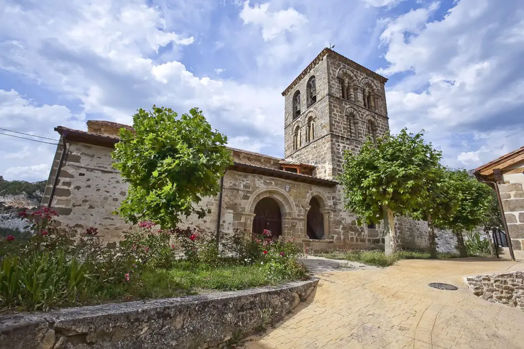 Qué ver en Jurisdicción de San Zadornil, Burgos: Descubre los secretos de este destino fascinante