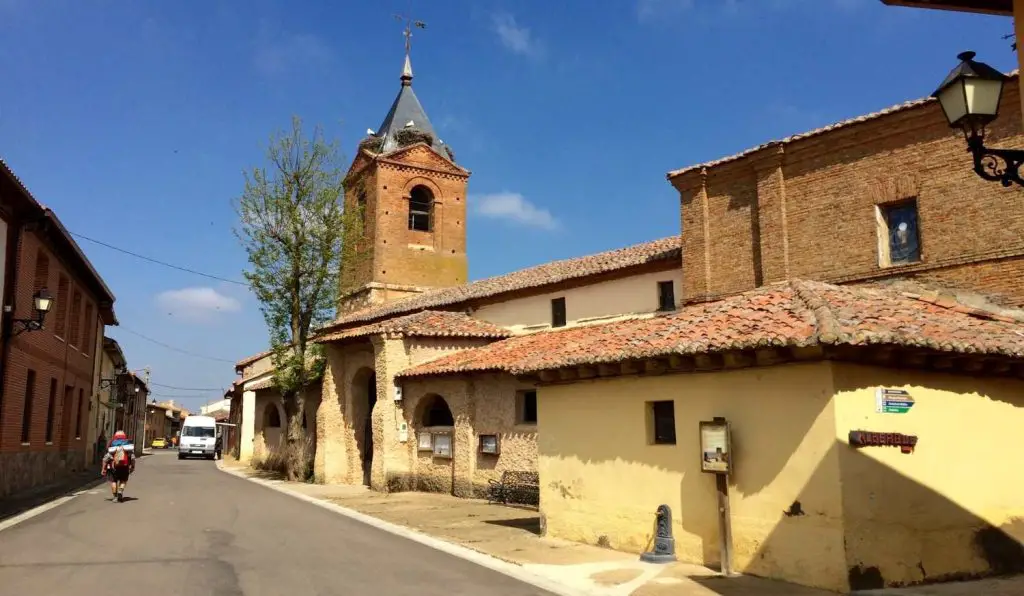 Qué ver en Mansilla de las Mulas, León: descubre sus secretos encantados