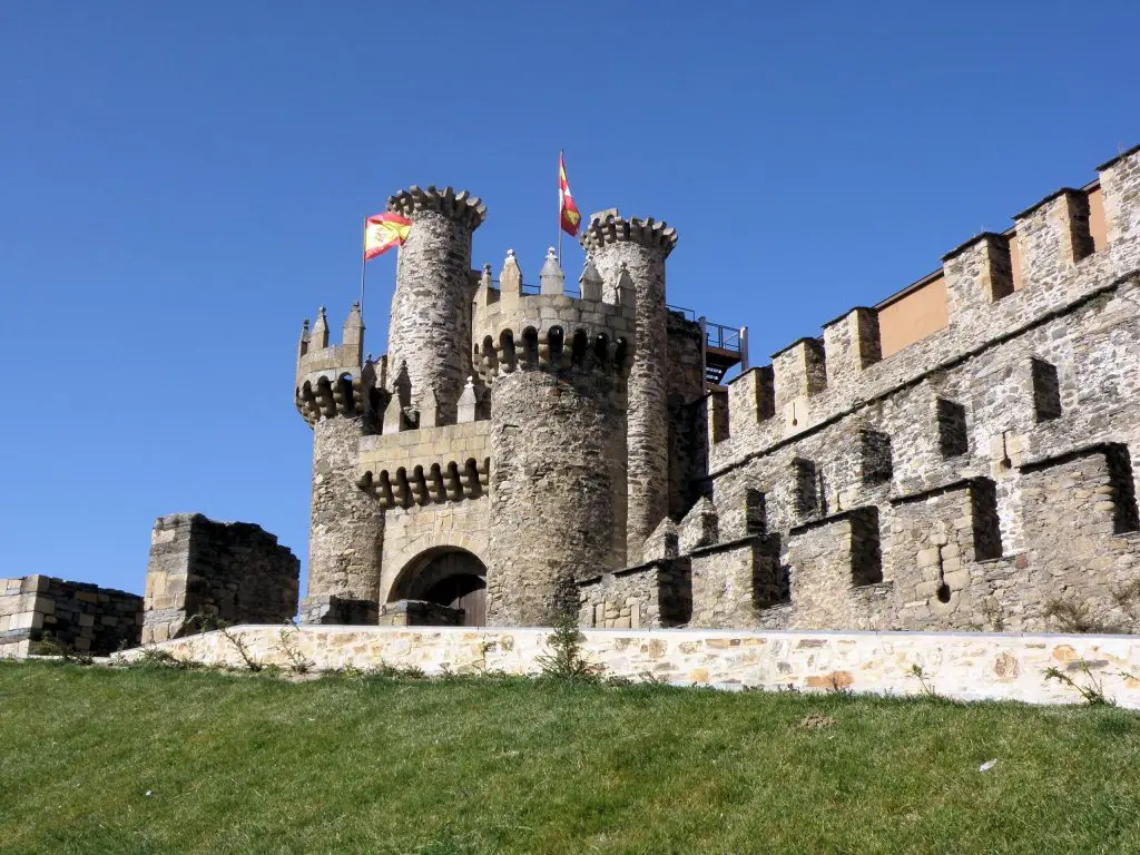 Qué ver en Ponferrada, León: Descubre sus secretos escondidos