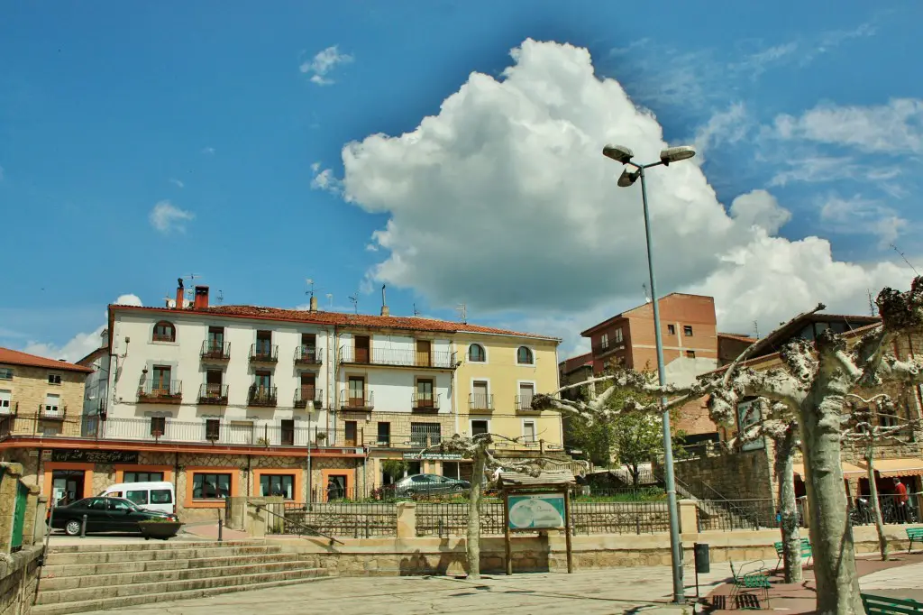 Qué ver en Quintanar de la Sierra, Burgos: Descubre los secretos mejor guardados