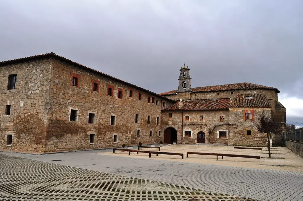 Qué ver en Quintanilla Vivar, Burgos: Descubre los secretos mejor guardados de este encantador destino.