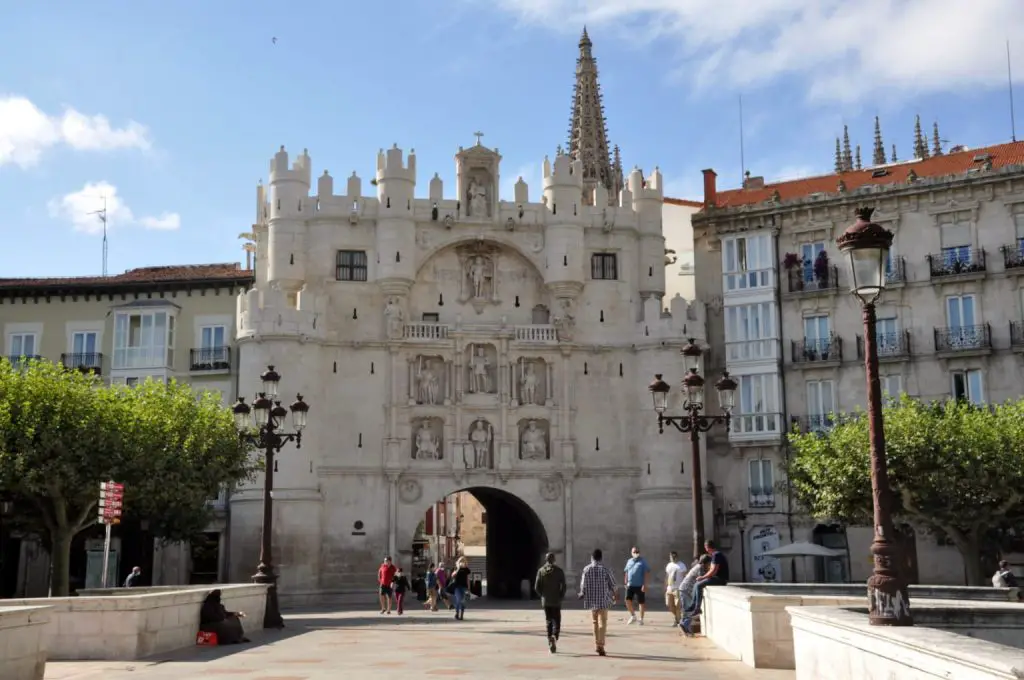 Qué ver en Santa María del Invierno, Burgos: Descubre los encantos secretos de este destino