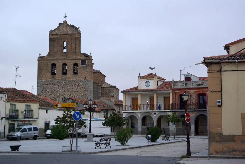 Qué ver en Velayos, Ávila: Descubre los tesoros ocultos de esta joya medieval