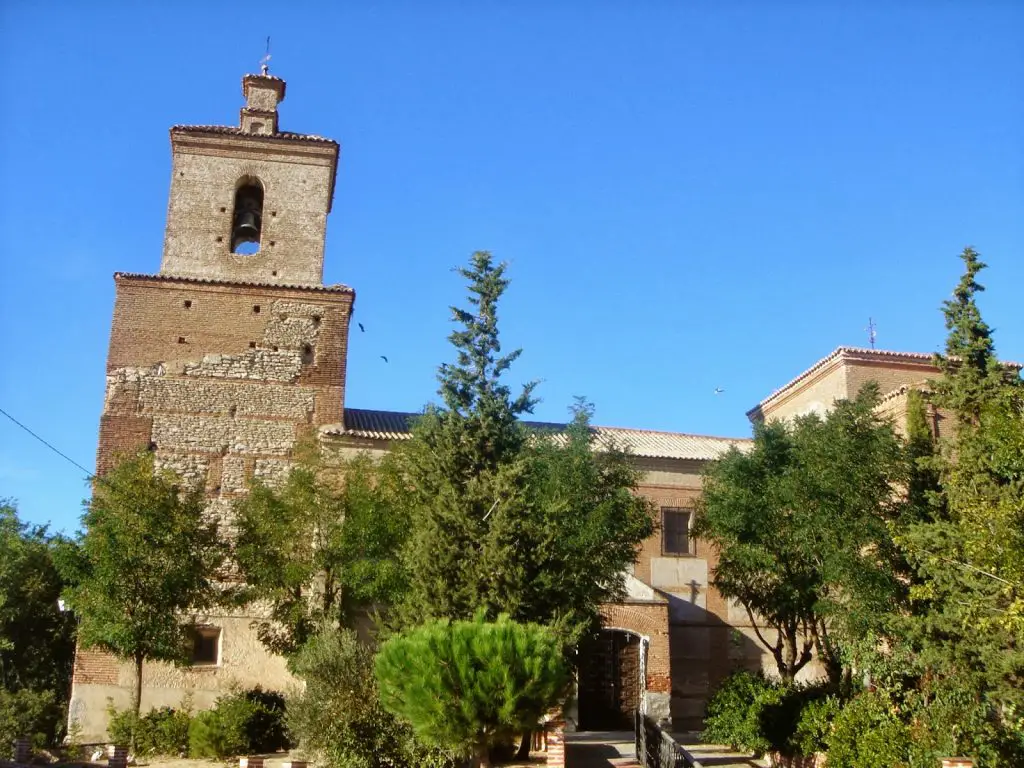 Qué ver en Villanueva del Aceral, Ávila: Secretos y maravillas por descubrir