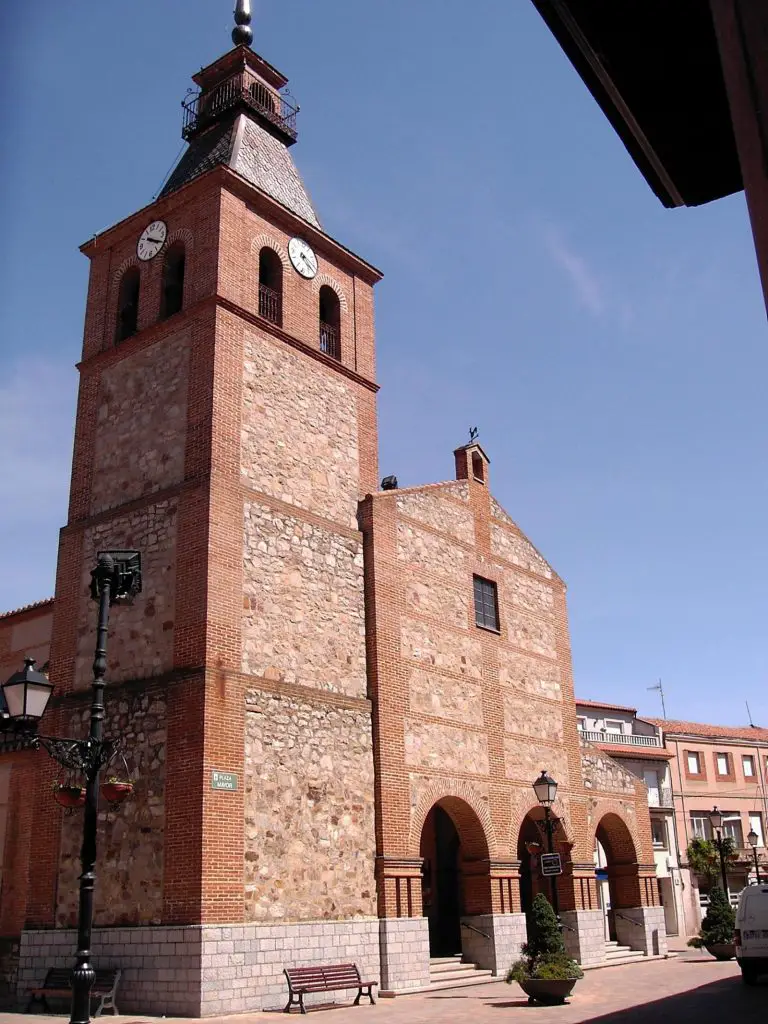 Qué ver en Santa María del Páramo, León: Descubre sus secretos ocultos