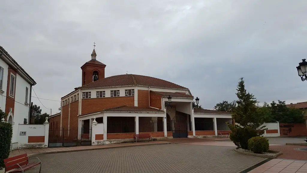 Qué ver en Vega de Infanzones, León: Descubre sus secretos ocultos