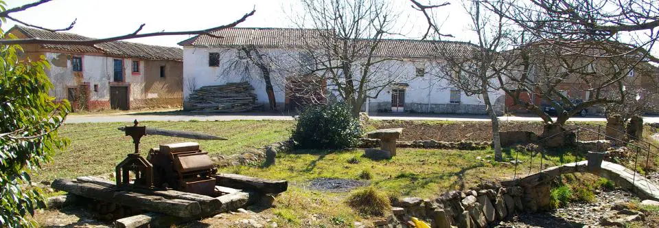 Qué ver en Villamejil, León: Descubre sus tesoros ocultos