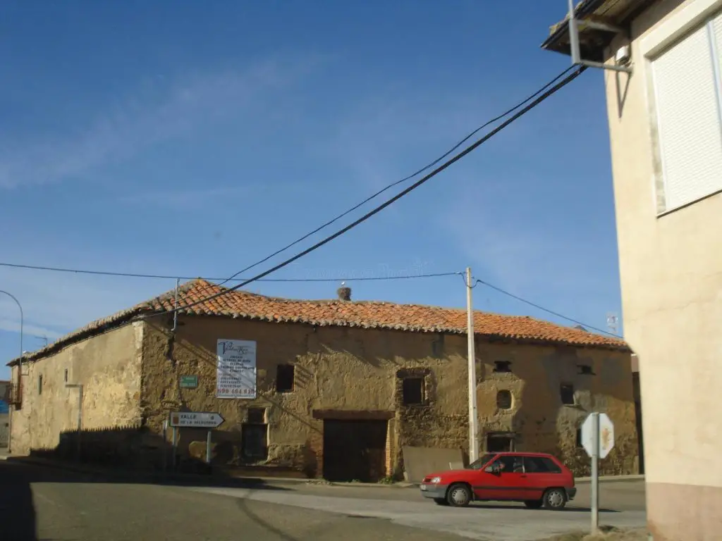 Qué ver en Villamontán de la Valduerna, León: Descubre sus secretos