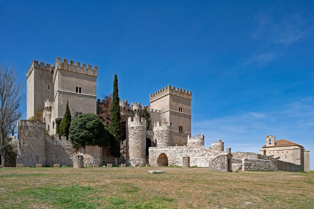 Qué ver en Ampudia, Palencia: Un viaje a la historia y belleza