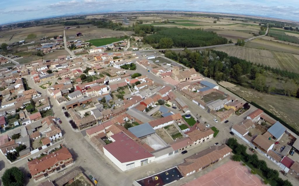 Qué ver en Calzada de los Molinos, Palencia: Descubre sus maravillas escondidas