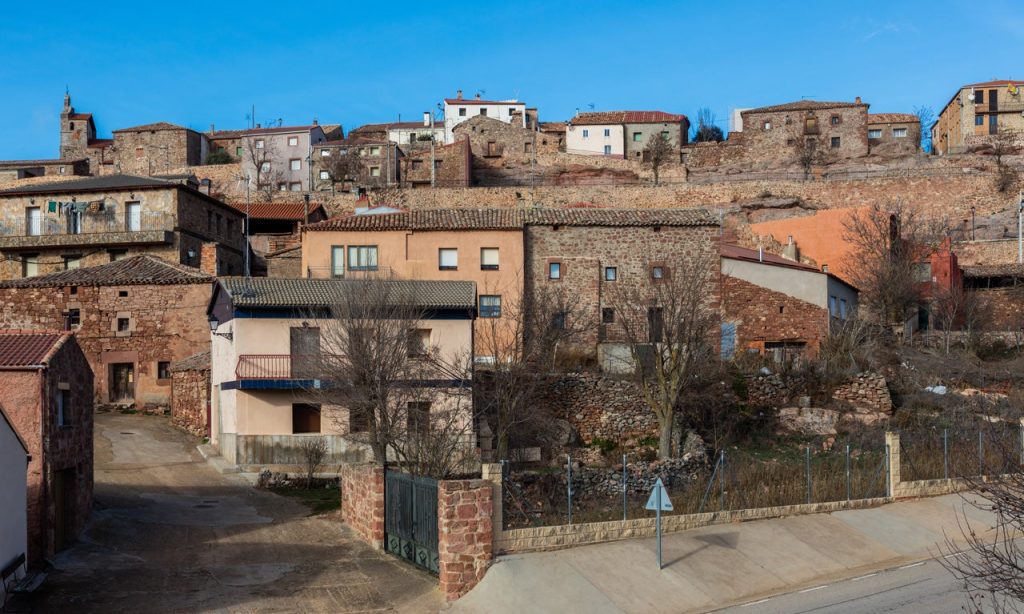 Qué ver en Alcubilla de las Peñas, Soria: Descubre sus Encantos Ocultos