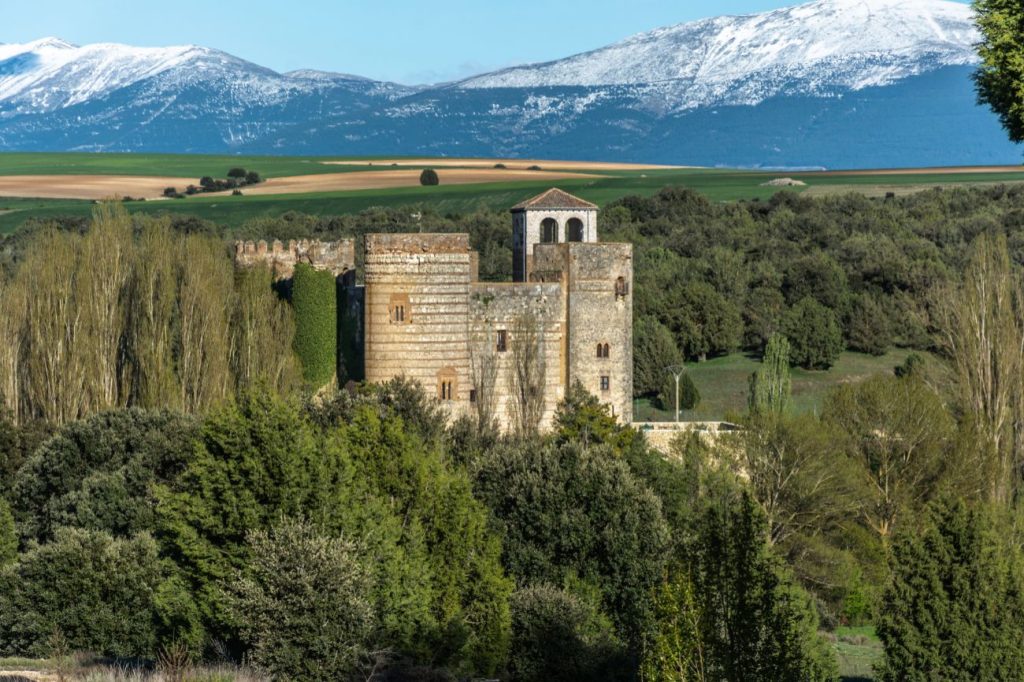 Qué ver en Condado de Castilnovo, Segovia: Descubre sus secretos
