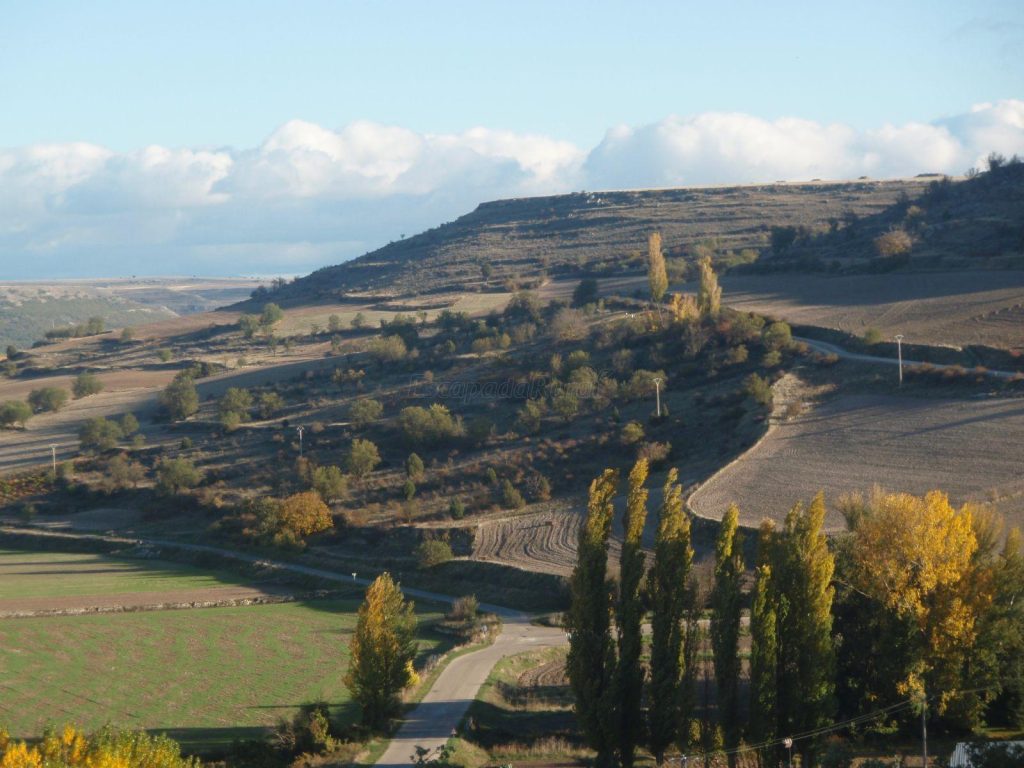 Qué ver en Laguna de Contreras, Segovia: descubre sus secretos mágicos